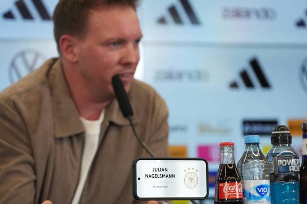 Digital display on the cell phone in front of national coach Julian Nagelsmann Germany Germany at the nomination press conference at the DFB Campus Frankfurt 19 03 2026 Nomination press conference German national team, DFB Campus