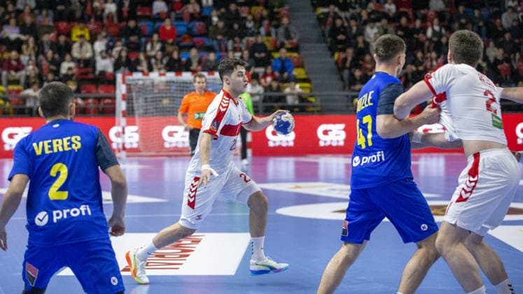 Turkiye v Romania - 2027 World Men s Handball Championship BOLU, TURKIYE - MARCH 19: Enis Harun Hacioglu (2nd L) of Turkiye in action against Buzle (47) of Romania during the second round of the 2027 Men s World Handball Championship European Qualifiers between Turkiye and Romania at Bolu Karacayir Indoor Sports Hall in Bolu, Turkiye on March 19, 2026. Zafer Goder Anadolu Bolu Turkey. Editorial use only. Please get in touch for any other usage.  Copyright: x2026xAnadoluxZaferxGoderx