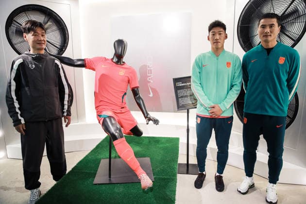 Football, FIFA World Cup 2026, China national team presents World Cup jersey