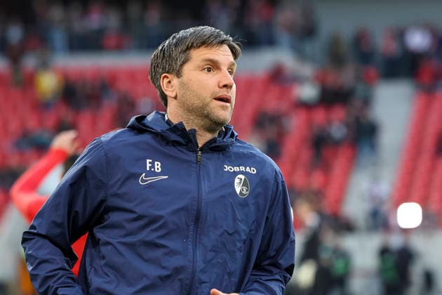 Florian Bruns SC Freiburg, Co Coach before kick-off , Germany, Football, UEFA Europa League, Round of 16, 2025 2026, SC Freiburg vs KRC Genk, 19 03 2026, Freiburg im Breisgau Europa Park Stadion Germany Copyright: xGrantxHubbsx