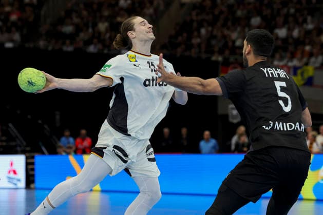 Juri Knorr Germany and Yehia Haled Egypt battle for the ball, Handball International Friendly, Germany v Egypt, Westfalenhalle, March 19, 2026 in Dortmund, Germany Photo by Marco Steinbrenner DeFodi Images Juri Knorr Germany and Yehia Haled Egypt battle for the ball, Handball International Friendly, Germany v Egypt, Westfalenhalle, March 19, 2026 in Dortmund, Germany Photo by Marco Steinbrenner DeFodi Images