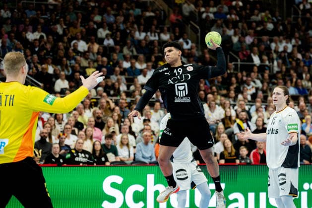 Dortmund 19 03 2026, Handball, Men, International match, Germany Egypt Mohamed Emad Egypt, 19 on goal throw against David Späth Germany, 1 Dortmund Westfalenhalle NRW Germany
