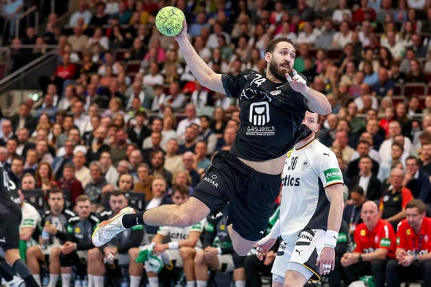 19 03 2026, Handball, international match men, Germany Egypt, Westfalenhalle Dortmund Yasser Seif Egypt 74 throws the ball at the goal North Rhine-Westphalia Germany
