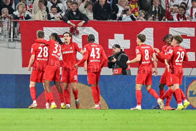 Matthias Ginter SC Freiburg, 28 GER, SC Freiburg KRC Genk, football, Europa League, round of 16, 2025 2026 season, 19 03 2026 GER, SC Freiburg KRC Genk, football, Europa League, round of 16, 2025 2026 season, 19 03 2026 Freiburg, celebrating the 1-0 goal by Matthias Ginter Copyright: xEibner-Pressefoto ThomasxHessx EP_THS