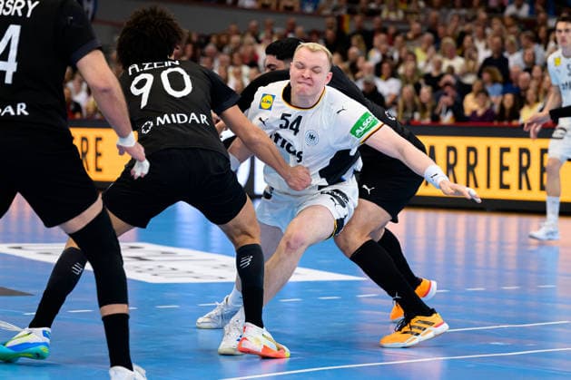 Dortmund handball international Germany Egypt v li in duel Ali Zein Egypt , Justus Fischer Germany Dortmund Westfalenhalle Nordrhein Westfalen Germany