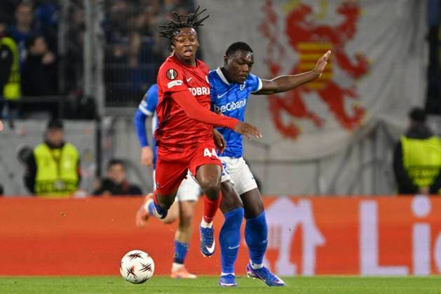 Freiburg v KRC Genk - UEFA Europa League FREIBURG, GERMANY - MARCH 19 : Johan Manzambi midfielder of Freiburg and Nkuba Ken defender of KRC Genk during the UEFA Europa League 2025 26 round of 16 match second leg between Freiburg and KRC Genk on March 19, 2026 in Freiburg, Germany, 19 03 2026 Freiburg Germany  Copyright: xDhax