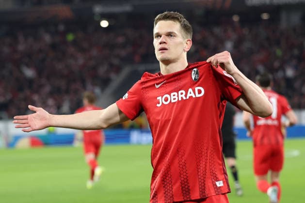19 03 2026, xrekx, Football UEFA Europa League, SC Freiburg KRC Genk v l Torjubel nach dem Tor zum celebrating the goal celebrate 1 0 durch Matthias Ginter SC Freiburg DFL DFB REGULATIONS PROHIBIT ANY USE OF PHOTOGRAPHS as IMAGE SEQUENCES and or QUASI VIDEO Freiburg