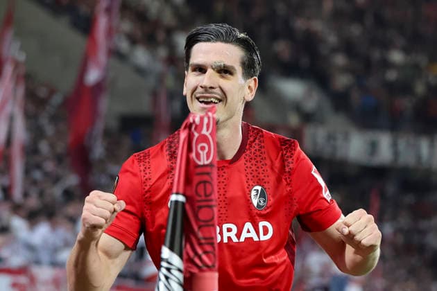 Goal celebration for Igor Matanovic SC Freiburg, 31 after his goal for 2 0 , Germany, Football, UEFA Europa League, Round of 16, 2025 2026, SC Freiburg vs KRC Genk, 19 03 2026, Freiburg im Breisgau Europa Park Stadion Germany Copyright: xGrantxHubbsx