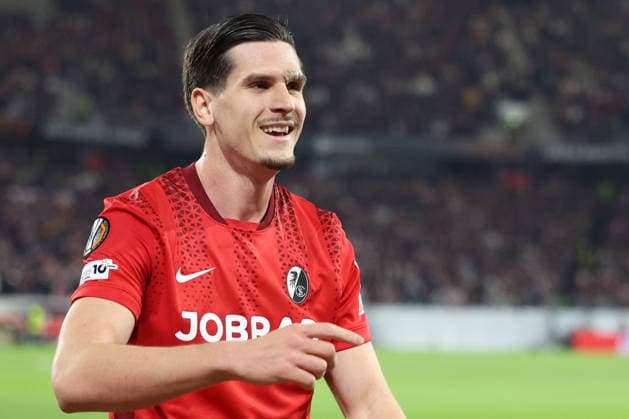 19 03 2026, xrekx, Football UEFA Europa League, SC Freiburg KRC Genk v l Torjubel nach dem Tor zum celebrating the goal celebrate 2 0 durch Igor Matanovic SC Freiburg DFL DFB REGULATIONS PROHIBIT ANY USE OF PHOTOGRAPHS as IMAGE SEQUENCES and or QUASI VIDEO Freiburg