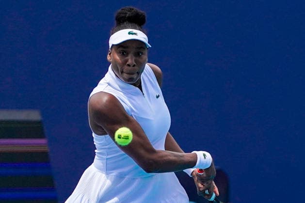 March 19, 2026, Miami Gardens, Florida, USA: Venus Williams (USA) returns a shot from Francesca Jones (not pictured) during the first round of the 2026 Miami Open presented by Itau at Hard Rock Stadium. Miami Gardens USA - ZUMAw109 20260319_fap_w109_001 Copyright: xDebbyxWongx