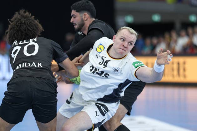 Germany Egypt, handball test match Justus Fischer Germany, 54 is fouled by Ali Zein Egypt, 90 Mens international handball match between Germany and Egypt at the Westfalenhalle in Dortmund on March 19, 2026, Dortmund North Rhine-Westphalia Germany Westfalenhalle