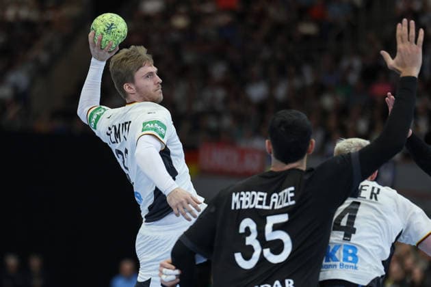 Germany Egypt, handball test match Franz Semper Germany, 32 throws, in the foreground Mahmoud Abdelaziz Egypt, 35 Mens international handball match between Germany and Egypt at the Westfalenhalle in Dortmund on March 19, 2026, Dortmund North Rhine-Westphalia Germany Westfalenhalle