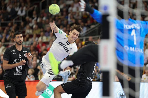 Germany Egypt, handball test match Julian Köster Germany, 18 throws against Yehia Khaled Egypt, 5 and Mohamed Emad Egypt, 19 on the goal of goalkeeper Abdelraham Homaied Egypt, 1 mens international handball match between Germany and Egypt at the Westfalenhalle in Dortmund on March 19, 2026, Dortmund North Rhine-Westphalia Germany Westfalenhalle