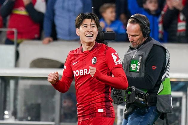 Germany Soccer UEFA Europa League 2025 2026, Round of 16 SC Freiburg vs KRC Genk Europa Park Stadium Goal and goal celebration to 4 1 by Yuito Suzuki SC Freiburg, 14 Joy, emotions, cheering, gesture, gesture, emotion, facial expression, facial expression Copyright: xJOERANxSTEINSIEKx