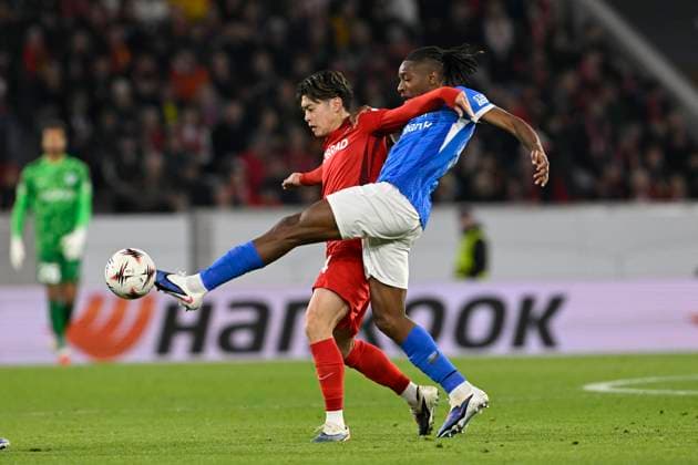 Freiburg v KRC Genk - UEFA Europa League FREIBURG, GERMANY - MARCH 19 : Yuito Suzuki midfielder of Freiburg and Kayembe Dito Joris defender of KRC Genk during the UEFA Europa League 2025 26 round of 16 match second leg between Freiburg and KRC Genk on March 19, 2026 in Freiburg, Germany, 19 03 2026 Freiburg Germany  Copyright: xDhax