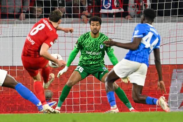Freiburg v KRC Genk - UEFA Europa League FREIBURG, GERMANY - MARCH 19 : Lawal Tobias goalkeeper of KRC Genk during the UEFA Europa League 2025 26 round of 16 match second leg between Freiburg and KRC Genk on March 19, 2026 in Freiburg, Germany, 19 03 2026 Freiburg Germany  Copyright: xDhax
