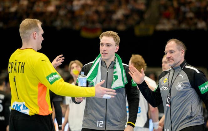 l r Goalkeeper David Spaeth Späth GER , Goalkeeper Lasse Ludwig GER , Goalkeeper coach Mattias ANDERSSON GER clap off Handball Laenderspiel Maenner Deutschland GER Aegypten EGY , am 19 03 2026 in Dortmund Germany Â