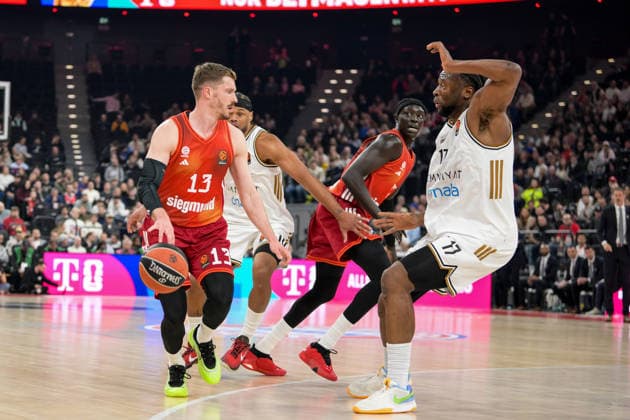 Basketball, Euroleague, 20260319, FC Bayern Munich Dubai Basketball Pictured from l Andreas OBST Bayern, 13 , Mfiondu KABENGELE Dubai, 17 Munich SAP Garden Bayern Germany Copyright: Passion2Press.dex xMarkusxFischex