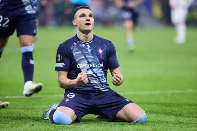 Olympique Lyonnais v Real Club Celta - Europa League DECINES-CHARPIEU, FRANCE - MARCH 19: Ferran Jutgla of Celta de Vigo celebrates after scoring his team s second goal during the UEFA Europa League 2025 26 Round of 16 Second Leg match between Olympique Lyonnais and Real Club Celta at OL Stadium on March 19, 2026 in Decines-Charpieu, France. DECINES-CHARPIEU OL Stadium Spain Copyright: xDiegoxSimonx