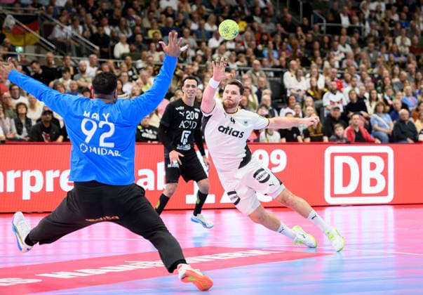 Johannes Golla GER throw against goalkeeper Mohamed Ali l EGY , Action, Handball Laenderspiel Maenner Germany GER Egypt EGY , on 19 03 2026 in Dortmund Germany Â