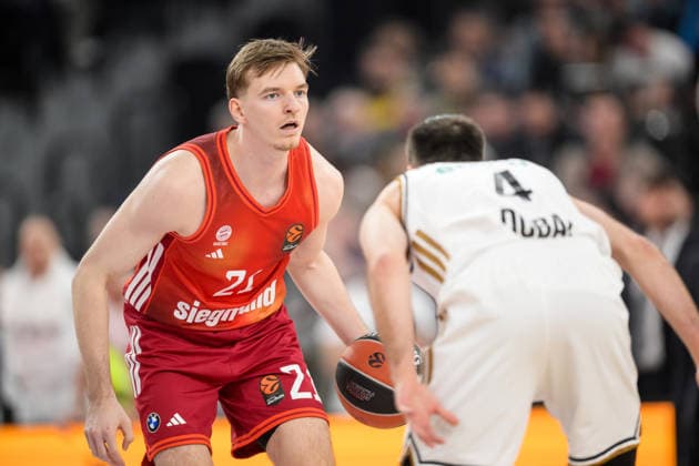 Basketball, Euroleague, 20260319, FC Bayern Munich Dubai Basketball In the picture from l Justus HOLLATZ Bayern, 21 , Aleksa AVRAMOVIC Dubai, 4 Munich SAP Garden Bayern Germany Copyright: Passion2Press.dex xMarkusxFischex