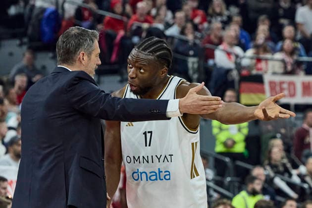Turkish Airlines EuroLeague Basketball, FC Bayern Munich Basketball vs Dubai Basketball, Munich FC Bayern Basketball, Munich FC Bayern Basketball, Dubai Basketball, 2026 03 19 in Munich SAP Garden GOLEMAC Jurica Dubai Basketball Head Coach DUBHC , KABENGELE Mfiondu Dubai Basketball Center C Nr17 DUB17 sportworld München SAP Garden Bayern Deutschland