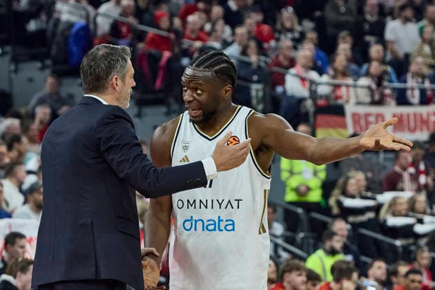 Turkish Airlines EuroLeague Basketball, FC Bayern Munich Basketball vs Dubai Basketball, Munich FC Bayern Basketball, Munich FC Bayern Basketball, Dubai Basketball, 2026 03 19 in Munich SAP Garden GOLEMAC Jurica Dubai Basketball Head Coach DUBHC , KABENGELE Mfiondu Dubai Basketball Center C Nr17 DUB17 sportworld München SAP Garden Bayern Deutschland
