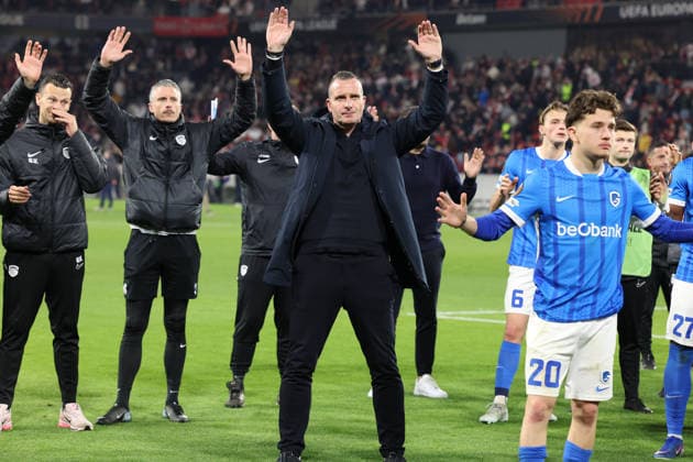 19 03 2026, xrekx, football UEFA Europa League, SC Freiburg KRC Genk v l KRC Genk team thanks the fans, the player thanks the fans for their support Nicky Hayen Trainer KRC Genk DFL DFB REGULATIONS PROHIBIT ANY USE OF PHOTOGRAPHS as IMAGE SEQUENCES and or QUASI VIDEO Freiburg