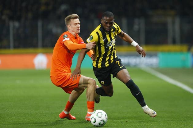 UEFA Conference League, AEK Athens vs vs Celje - Derek Kutesa of AEK Athens in action during the UEFA Conference League round of 16 second leg soccer match between AEK Athens and Celje, in Athens, Greece, 19 March 2026. IMAGO ONE INCH PRODUCTIONS ATHENS GREECE Copyright: xOnexInchxProductionsx 6899550