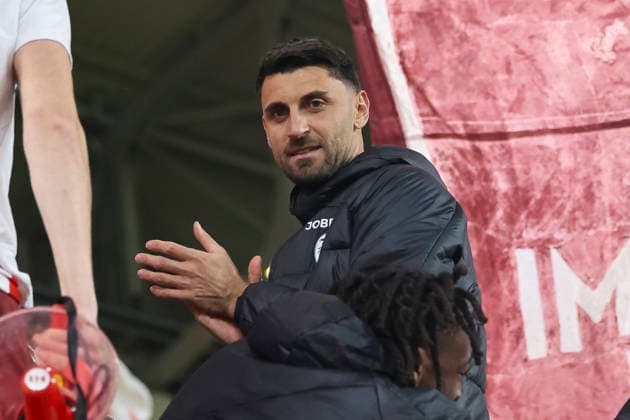 Vincenzo Grifo SC Freiburg, 32 after the match with the fans , Germany, Football, UEFA Europa League, Round of 16, 2025 2026, SC Freiburg vs KRC Genk, 19 03 2026, Freiburg im Breisgau Europa Park Stadion Germany Copyright: xGrantxHubbsx