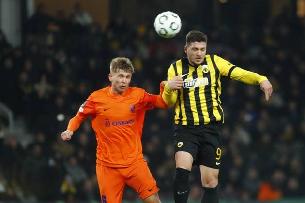 UEFA Conference League, AEK Athens vs vs Celje - Luka JoviÄ‡ of AEK Athens in action against Artemijus TutyÅ¡kinas of Celje during the UEFA Conference League round of 16 second leg soccer match between AEK Athens and Celje, in Athens, Greece, 19 March 2026. IMAGO ONE INCH PRODUCTIONS ATHENS GREECE Copyright: xOnexInchxProductionsx 6899499