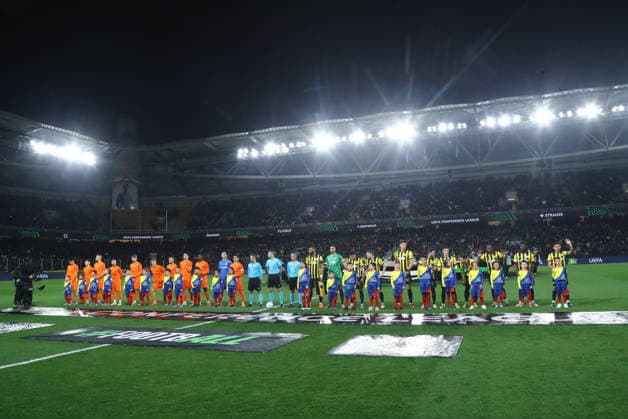 UEFA Conference League, AEK Athens vs vs Celje - Players line up during the UEFA Conference League round of 16 second leg soccer match between AEK Athens and Celje, in Athens, Greece, 19 March 2026. IMAGO ONE INCH PRODUCTIONS ATHENS GREECE Copyright: xOnexInchxProductionsx 6899474