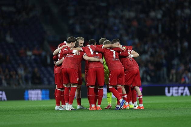 March 19, 2026, Porto, Porto, Portugal: Porto, Portugal - March 19, 2026 - VfB Stuttgart Squad in action during the UEFA Europa League match between Fc Porto and VfB Stuttgart at Estadio Dragao Uefa Europa League Fc Porto X VfB Stuttgart  - ZUMAe141 20260319_zsp_e141_017 Copyright: xLuisxEirasx