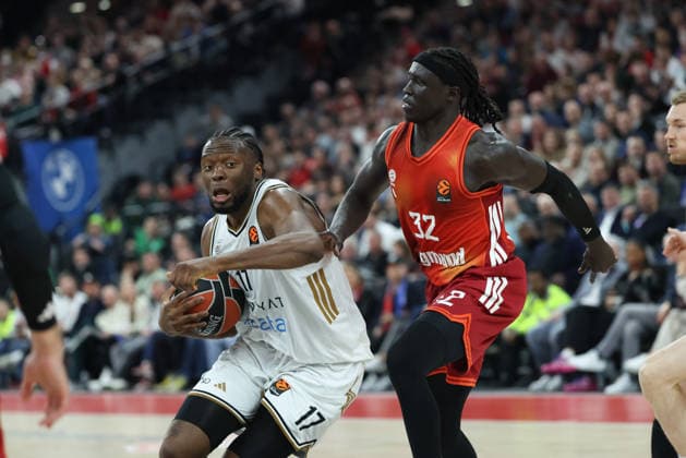Mfiondu Kabengele Dubai Basketball, 17 with Wenyen Gabriel FC Bayern Basketball, 32 , GER, FC Bayern Basketball vs Dubai Basketball, Basketball, Euroleague, Matchday 32, Season 2025 2026, 19 03 2026, GER, FC Bayern Basketball vs Dubai Basketball, Basketball, Euroleague, Matchday 32, Season 2025 2026, 19 03 2026 Munich Copyright: xEibner-Pressefoto JennixMaulx EP_JML
