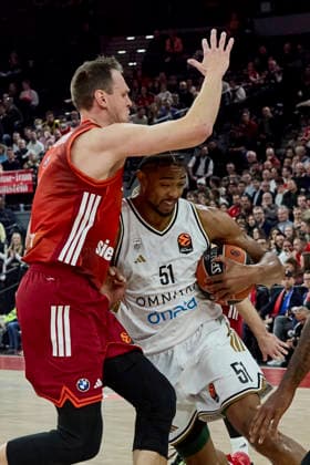 Turkish Airlines EuroLeague Basketball, FC Bayern Munich Basketball vs Dubai Basketball, Munich FC Bayern Basketball, Munich FC Bayern Basketball, Dubai Basketball, 2026 03 19 in Munich SAP Garden CABOCLO Bruno Dubai Basketball Center C Nr51 DUB51 , VOIGTMANN Johannes FC Bayern Munich Center C Nr7 BAY7 sportworld München SAP Garden Bayern Deutschland