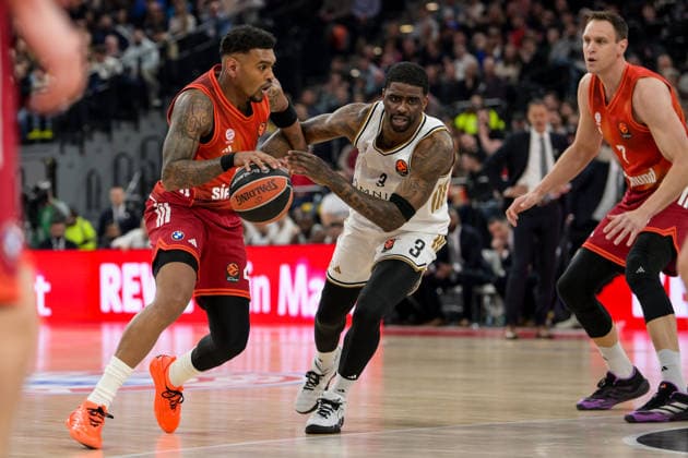Basketball, Euroleague, 20260319, FC Bayern Munich Dubai Basketball Pictured from l Xavier RATHAN MAYES Bayern, 4 , Dwayne BACON Dubai, 3 Munich SAP Garden Bayern Germany Copyright: Passion2Press.dex xMarkusxFischex