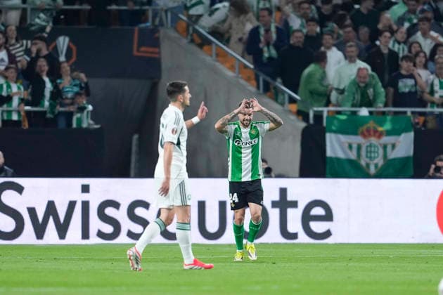 March 19, 2026, Sevilla, Sevilla, Spain: Aitor Ruibal of Real Betis Balompie celebrates a goal during the UEFA Europa League 2025 26 Round of 16 Second Leg match between Real Betis Balompie and Panathinaikos FC at La Cartuja stadium on March 19, 2026, in Sevilla, Spain. Real Betis Balompie V Panathinaikos FC - UEFA Europa League  - ZUMAa181 20260319_zaa_a181_050 Copyright: xJoaquinxCorcherox