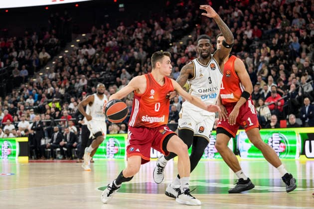 Basketball, Euroleague, 20260319, FC Bayern Munich Dubai Basketball Pictured from l Neno DIMITRIJEVIC Bayern, 0 , Dwayne BACON Dubai, 3 Munich SAP Garden Bayern Germany Copyright: Passion2Press.dex xMarkusxFischex