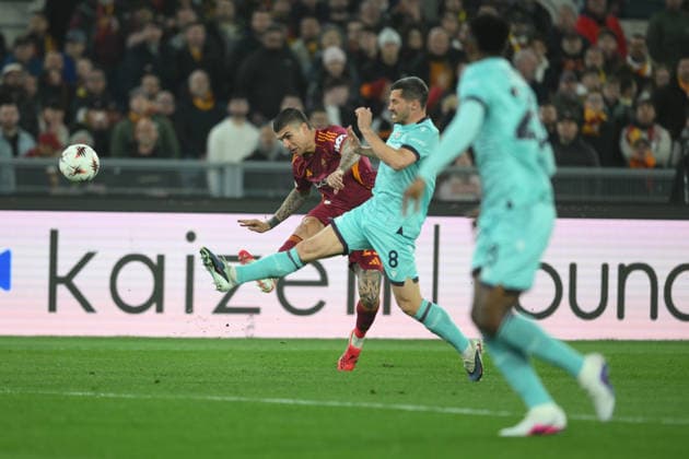 19th March 2026, Stadio Olimpico, Rome, Italy; UEFA Europa League Football; Roma versus Bologna; Gianluca Mancini of AS Roma under pressure from Remo Freuler of Bologna FC  AllShotLive
