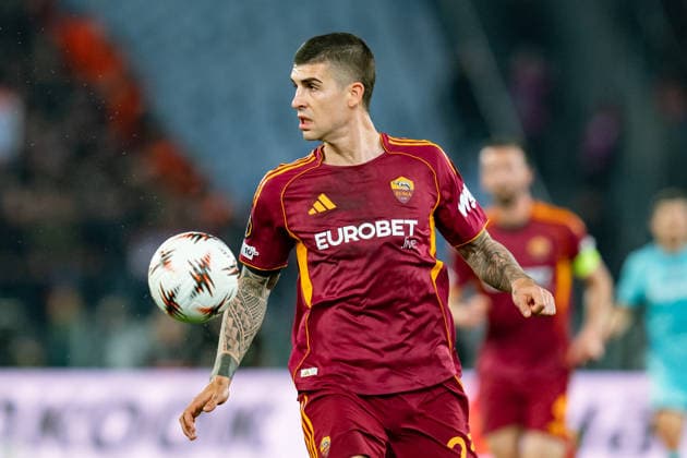 AS Roma v Bologna FC 1909 - UEFA Europa League 2025 26 Round of 16 Second Leg Gianluca Mancini of AS Roma in action during the UEFA Europa League 2025 26 Round of 16 Second Leg match between AS Roma and Bologna FC 1909 at Stadio Olimpico on March 19, 2026 in Rome, Italy. Roma Stadio Olimpico Roma Italy Copyright: xGiuseppexMaffiax 260319_UEL_Roma-Bologna_04943