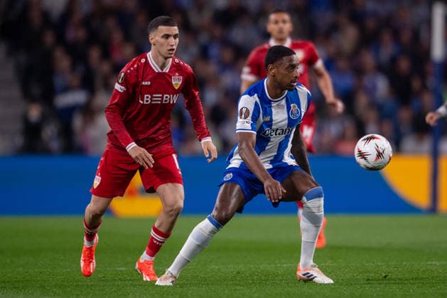 FC Porto v VfB Stuttgart - UEFA Europa League 2025 26 Round of 16 Second Leg Pablo Rosario of FC Porto is seen in action during the UEFA Europa League 2025 26 Round of 16 second leg match between FC Porto and VfB Stuttgart at Estadio do Dragao in Porto, Portugal, on March 19, 2026. Porto Porto Portugal  Copyright: xMiguelxLemosx originalFilename:lemos-fcportox260319_npjPn.jpg