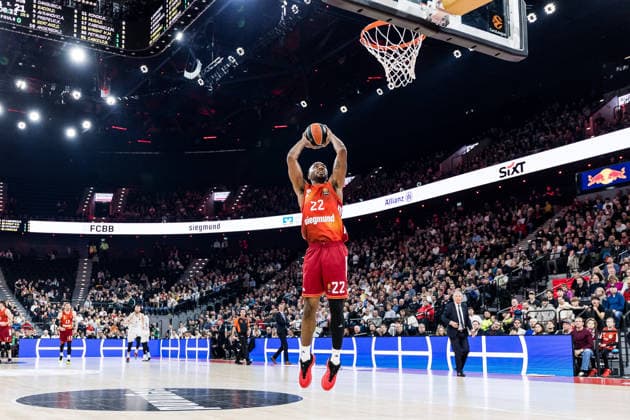 MUNICH, GERMANY - MARCH 19: Isiaha Mike (FC Bayern Muenchen, 22) jumps up for a dunk during the Turkish Airlines EuroLeague match between FC Bayern Muenchen vs.Dubai Basketball at SAP Garden on round 32 of Turkish Airlines EuroLeague on March 19, 2026 in Munich, Germany. Bavaria Germany Copyright: xSteffiexWunderlx