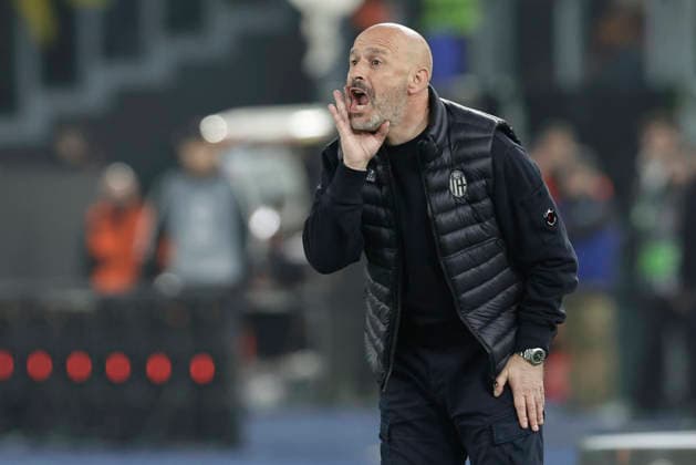 UEFA Europa League round of 16 second leg match AS Roma - Bologna Bologna s Italian coach Vincenzo Italiano gesticulate during UEFA Europa League round of 16 second leg match AS Roma - Bologna at Olimpico stadium on March 19, 2026 in Rome, Italy. _BPH8648 Copyright: xAntonioxBalascox