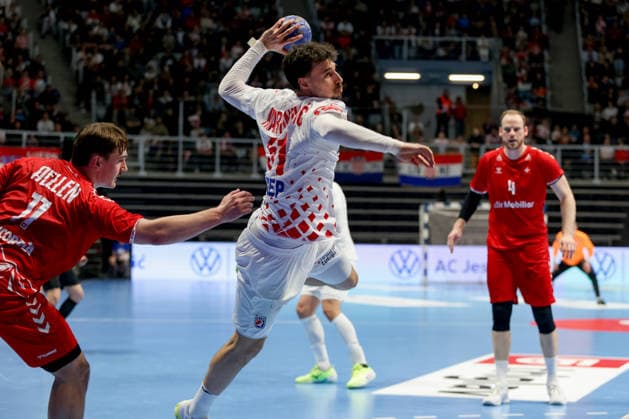Croatia v Switzerland: International Friendly, Länderspiel, Nationalmannschaft Match Ivan Martinovic of Croatia shoots the ball during the International friendly match between Croatia and Switzerland at Kresimir Cosic Hall in Zadar, Croatia, on March 19, 2026 in Zadar, Croatia.  SimexZelic PIXSELL