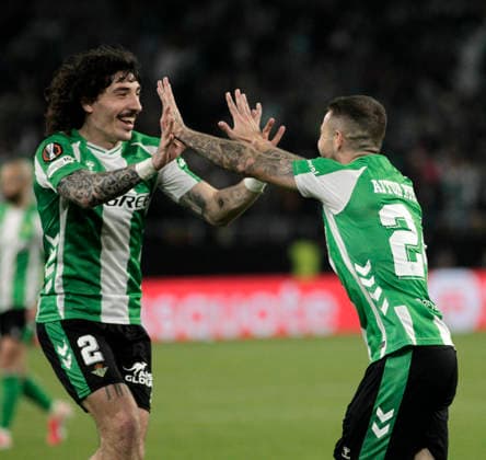 SEVILLE 19 03 202 LA CARTUJA STADIUM UEFA EUROPA LEAGUE FINAL SIXTEEN-TEENTH SIXTEENTH FINAL RETURN MATCH REAL BETIS PANATHINAIKOS archsev AITOR RUIBAL AND BELLERIN PHOTO MANUEL GOMEZ Copyright: xMANUxGOMEZx