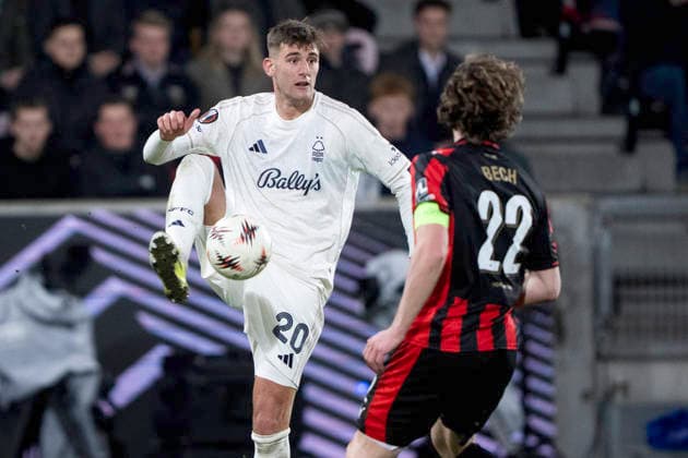Europa League FC Midtjylland Nottingham Forest Nottingham Forest s Lorenzo Lucca in action with FC Midtjylland s Mads Bech during the match between FC Midtjylland and Nottingham Forest in the Europa League 2nd leg at MCH Arena in Herning on Thursday, March 19, 2026 Photo Bo Amstrup Ritzau Scanpix , Herning Denmark Mors  Copyright: BoxAmrstrupx xRitzauxScanpix BoxAmstrupx spdk20260319-221914-L