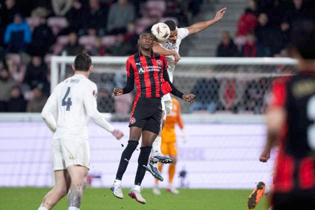 Europa League FC Midtjylland Nottingham Forest FC Midtjylland s Denil Castillo in action with Nottingham Forest s Murillo during the match between FC Midtjylland and Nottingham Forest in the Europa League 2nd match at MCH Arena in Herning on Thursday, March 19, 2026 Photo Bo Amstrup Ritzau Scanpix , Herning Denmark Mors  Copyright: BoxAmrstrupx xRitzauxScanpix BoxAmstrupx spdk20260319-222421-L
