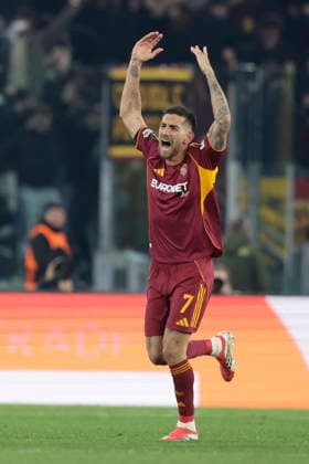 UEFA Europa League round of 16 second leg match AS Roma - Bologna Roma™s Italian midfielder Lorenzo Pellegrini celebrates after scoring a goal during UEFA Europa League round of 16 second leg match AS Roma - Bologna at Olimpico stadium on March 19, 2026 in Rome, Italy. _BPH9886 Copyright: xAntonioxBalascox
