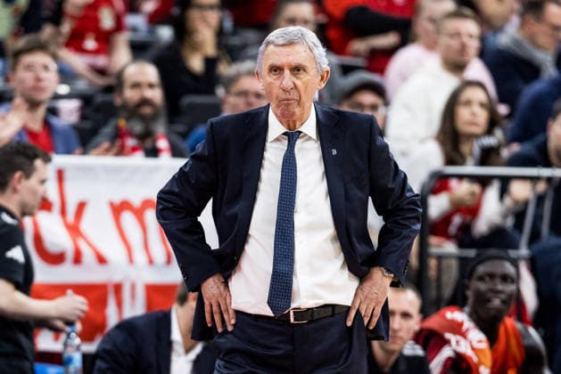 MUNICH, GERMANY - MARCH 19: Svetislav Pesic (Headcoach FC Bayern Muenchen) during the Turkish Airlines EuroLeague match between FC Bayern Muenchen vs.Dubai Basketball at SAP Garden on round 32 of Turkish Airlines EuroLeague on March 19, 2026 in Munich, Germany. Bavaria Germany Copyright: xSteffiexWunderlx