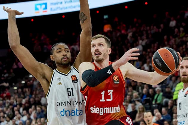 Turkish Airlines EuroLeague Basketball, FC Bayern Munich Basketball vs Dubai Basketball, Munich FC Bayern Basketball, Munich FC Bayern Basketball, Dubai Basketball, 2026 03 19 in Munich SAP Garden OBST Andreas FC Bayern Munich Guard G Nr13 BAY13 , CABOCLO Bruno Dubai Basketball Center C Nr51 DUB51 sportworld Munich SAP Garden Bayern Germany